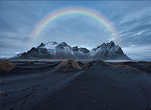 河北五超·微视频丨激烈比赛的温情瞬间：场上球员倒下，对手立刻扶起，这是超越比赛的尊重与友谊